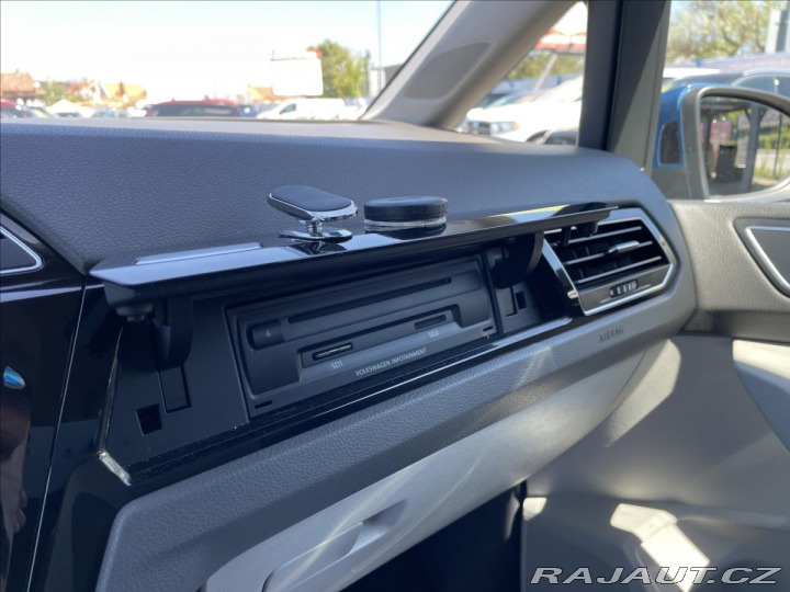 Volkswagen Touran 2,0 TDI 140kW DSG R-Line* 2017