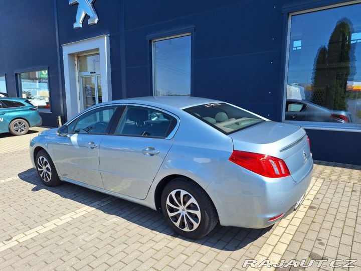 Peugeot 508 1,6i 115kW M6 2011