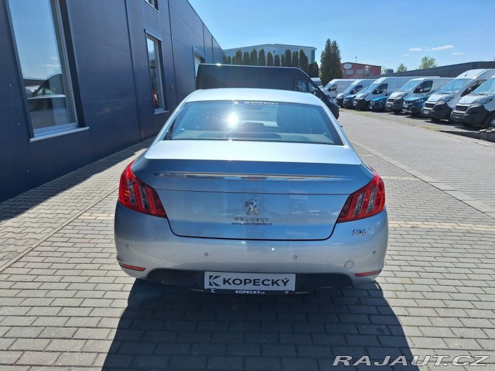 Peugeot 508 1,6i 115kW M6 2011