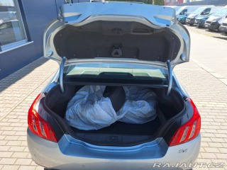 Peugeot 508 1,6i 115kW M6 2011