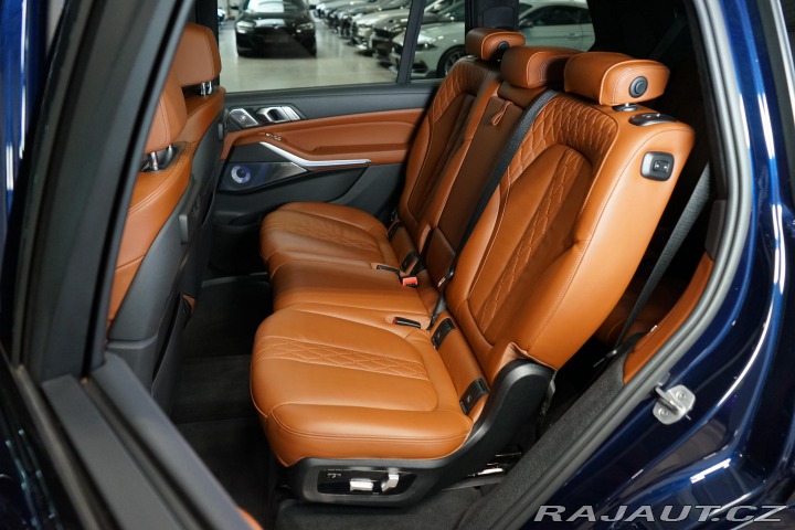 BMW X7 40d xDrive B&W Masáž 2021