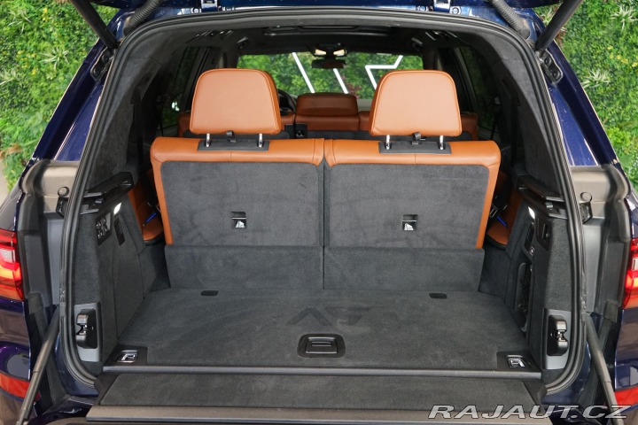 BMW X7 40d xDrive B&W Masáž 2021