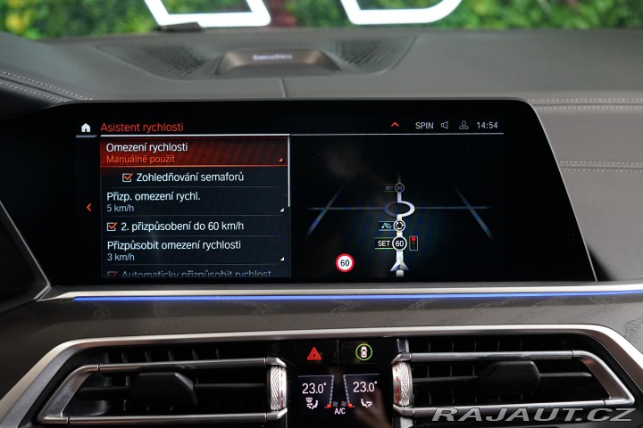 BMW X7 40d xDrive B&W Masáž 2021