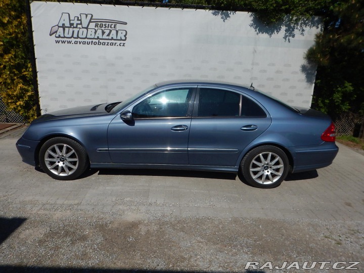 Mercedes-Benz E E 240, AUTOMAT, DIGIKLIMA 2002