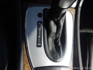 Mercedes-Benz E E 240, AUTOMAT, DIGIKLIMA 2002