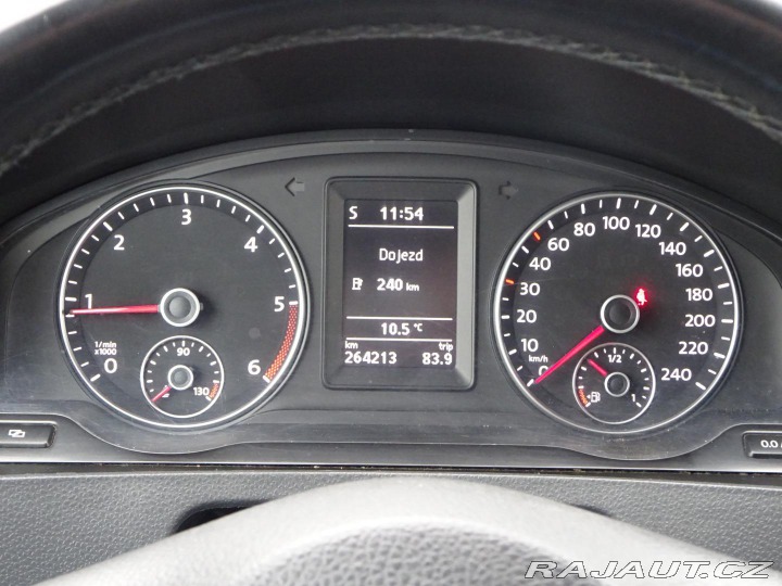 Volkswagen Caravelle 2.0TDI 9 MÍST 2010