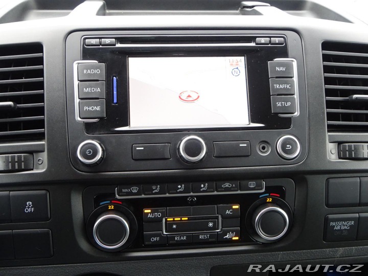 Volkswagen Caravelle 2.0TDI 9 MÍST 2010