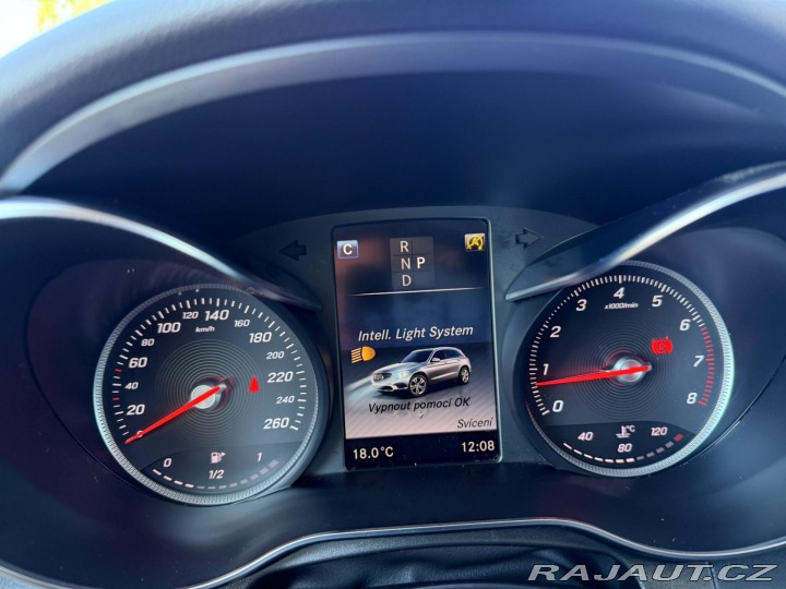 Mercedes-Benz GLC 250 4MATIC REZERVACE 2018