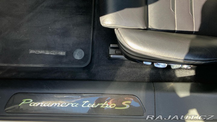 Porsche Panamera Turbo S E-Hybrid 2018