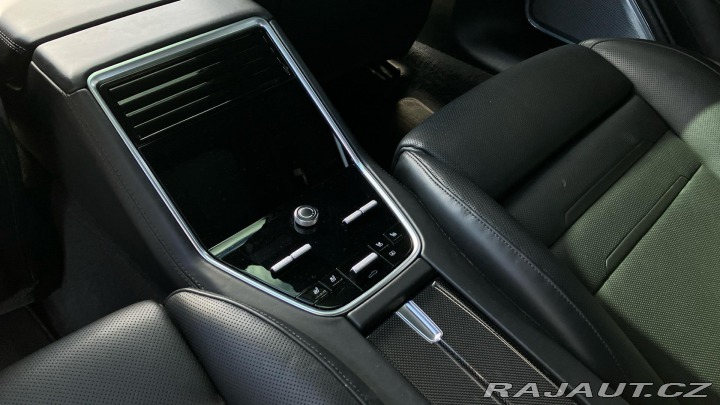 Porsche Panamera Turbo S E-Hybrid 2018
