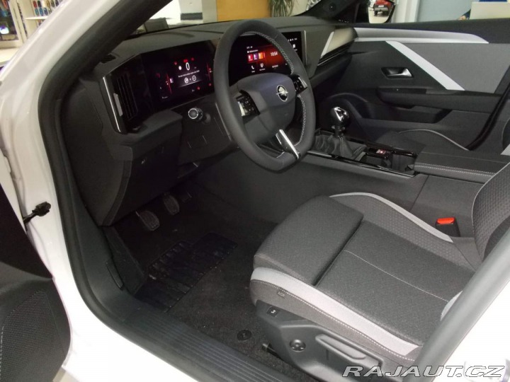 Opel Astra Edition ST 1.2 TURBO (96k 2025