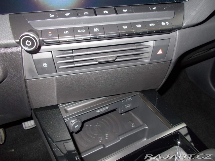 Opel Astra Edition ST 1.2 TURBO (96k 2025