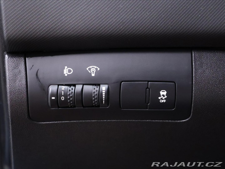 Kia Ceed 2,0 CRDi Exclusive CZ 2010