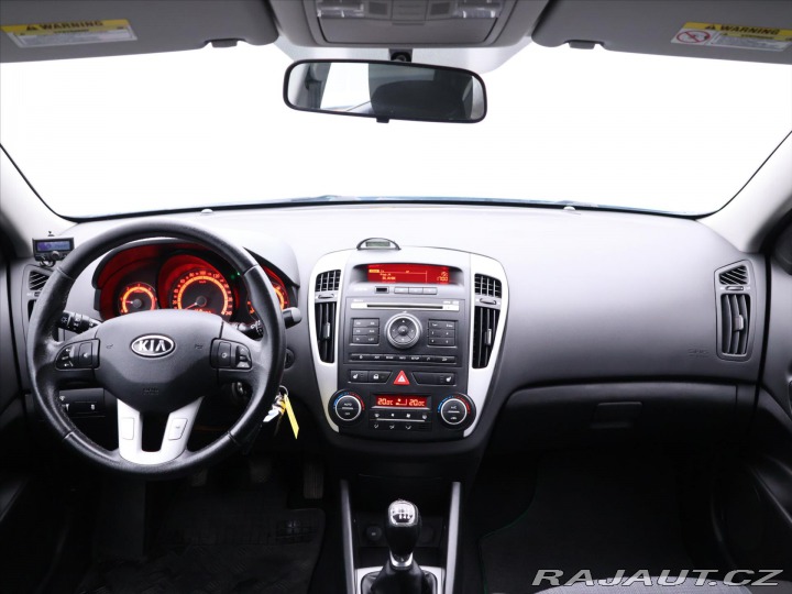 Kia Ceed 2,0 CRDi Exclusive CZ 2010