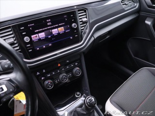 Volkswagen T-Roc 1,5 TSI 110kW Sport Adap. 2018
