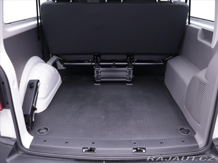 Volkswagen Transporter 2,0 TDI 110kW DR 9-Míst C 2024