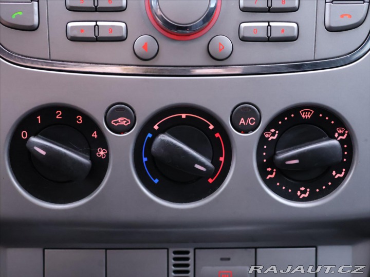 Ford Focus 1,6 TDCI Klima Tažné STK 2009
