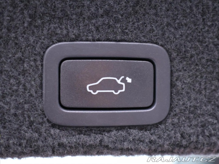 Volvo XC60 2,0 D4 120kW DrivE Moment 2010