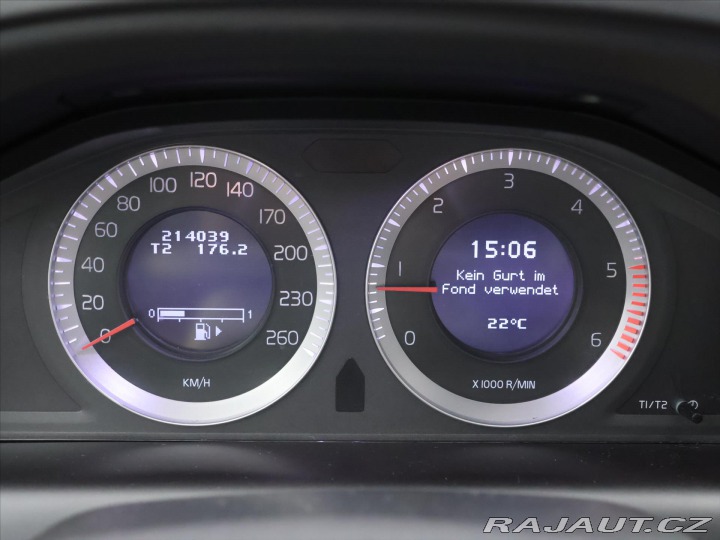 Volvo XC60 2,0 D4 120kW DrivE Moment 2010