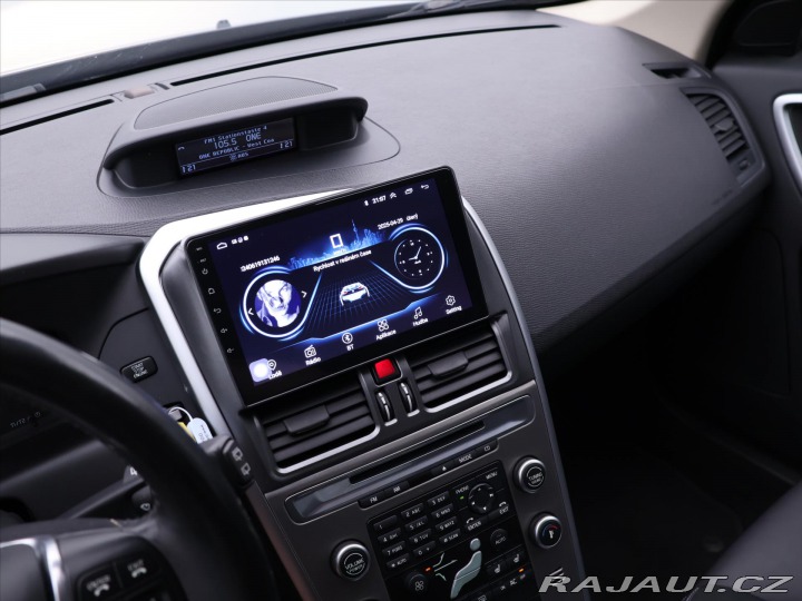 Volvo XC60 2,0 D4 120kW DrivE Moment 2010
