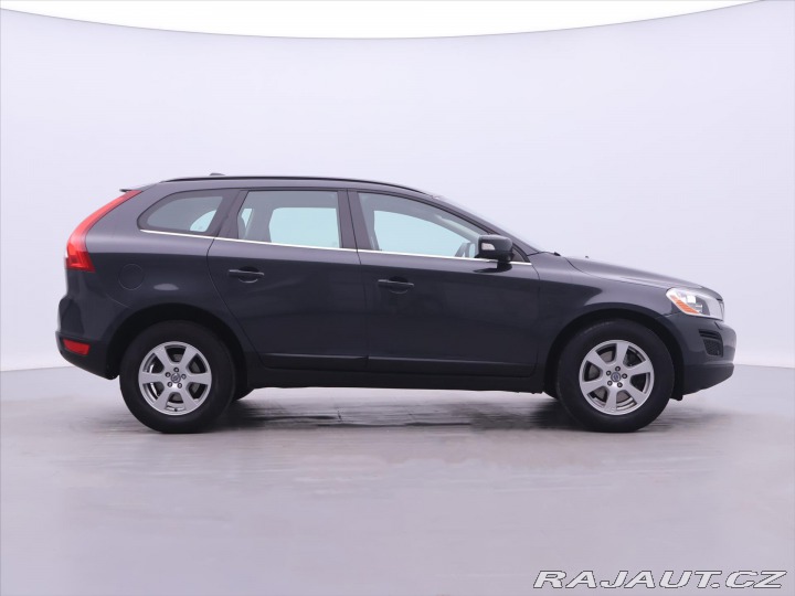 Volvo XC60 2,0 D4 120kW DrivE Moment 2010