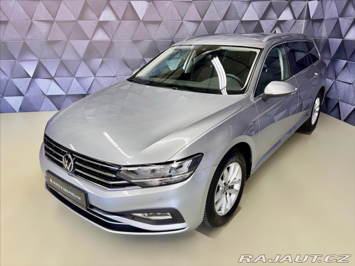 Volkswagen Passat 2,0 TDI 110KW DSG COMFORT 2022