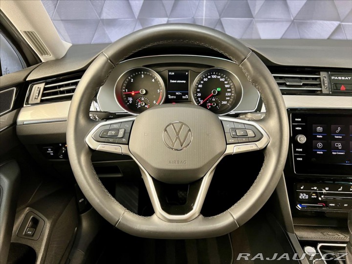 Volkswagen Passat 2,0 TDI 110KW DSG COMFORT 2022