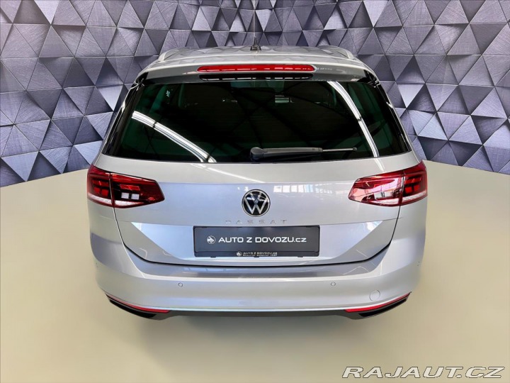 Volkswagen Passat 2,0 TDI 110KW DSG COMFORT 2022
