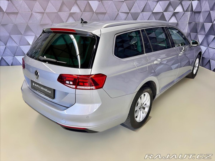 Volkswagen Passat 2,0 TDI 110KW DSG COMFORT 2022