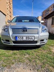 Toyota Avensis 1,8   garážovaná TOYOTA A