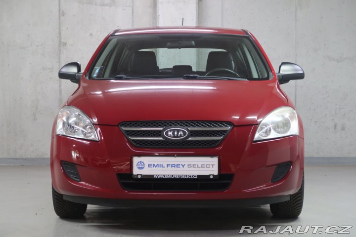 Kia Ceed 1.4i,CZ,manuál 2009