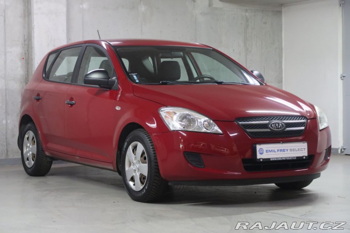 Kia Ceed 1.4i,CZ,manuál 2009