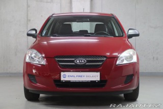 Kia Ceed 1.4i,CZ,manuál 2009