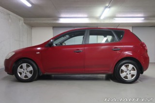 Kia Ceed 1.4i,CZ,manuál 2009