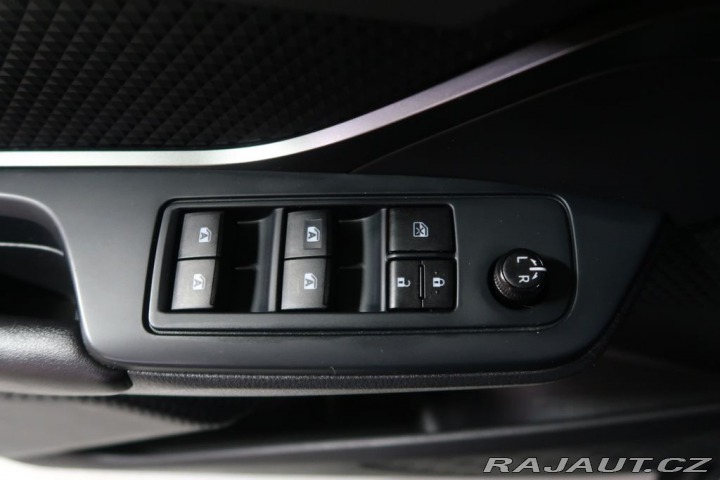 Toyota C-HR 1.8Hybrid,CZ,1Maj,Comfort 2019