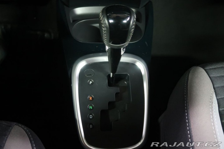 Toyota Yaris 1.5Hybrid,CZ,1Maj,Selecti 2018