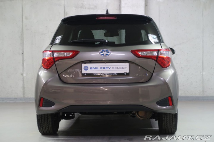 Toyota Yaris 1.5Hybrid,CZ,1Maj,Selecti 2018