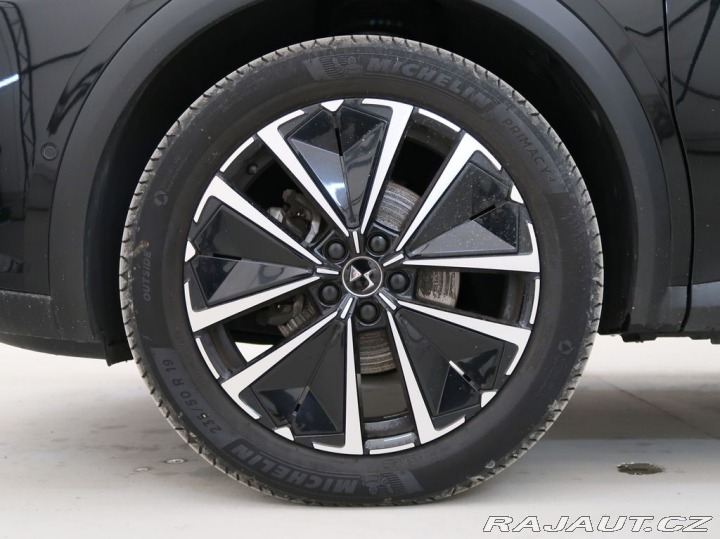 Ostatní značky Ostatní modely DS Automobiles DS7 Crossback 1.5BlueHDi,CZ,1Maj,RIVOLI 2023