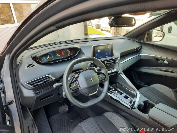 Peugeot 3008 ACTIVE PACK 1,2PT 130k EA 2024