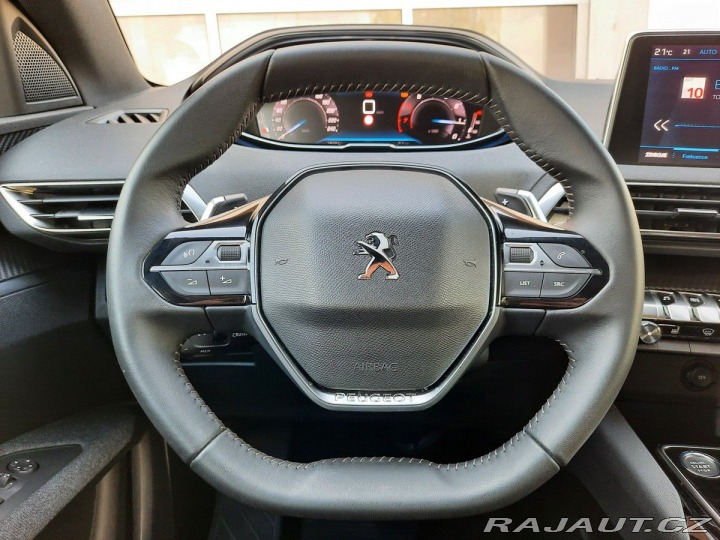 Peugeot 3008 ACTIVE PACK 1,2PT 130k EA 2024