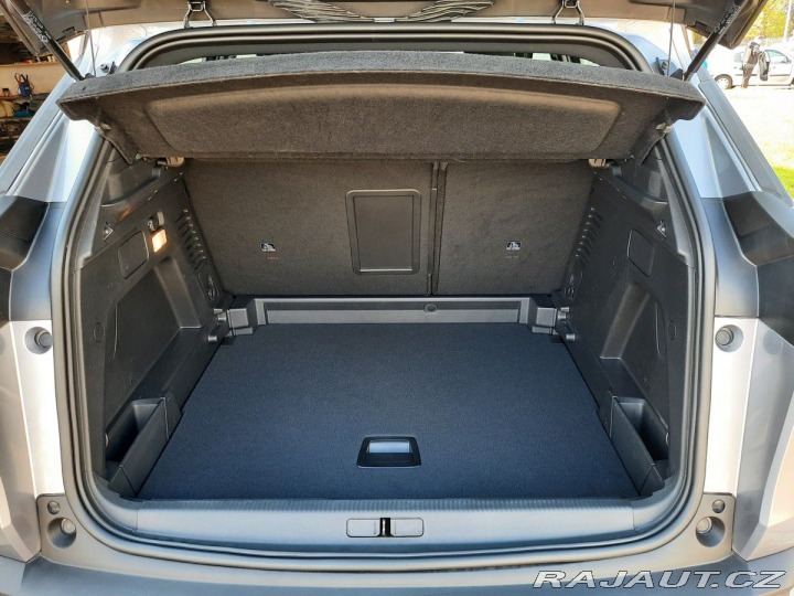 Peugeot 3008 ACTIVE PACK 1,2PT 130k EA 2024