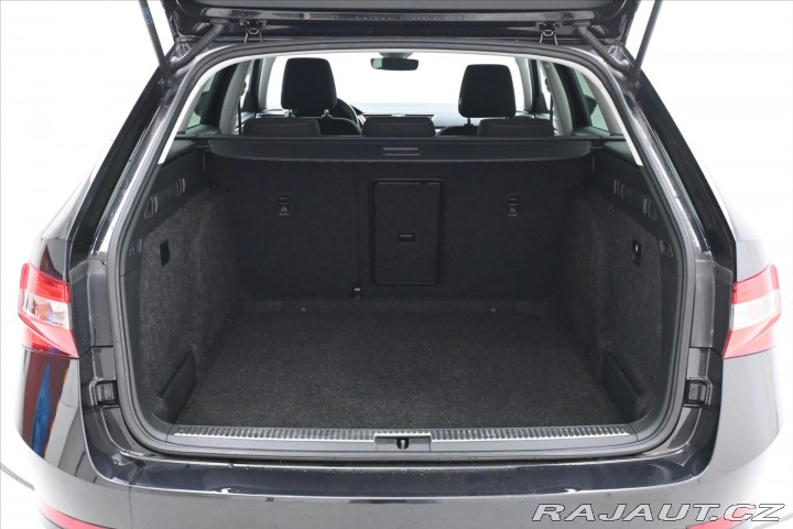 Škoda Superb 2,0 TDI 110 kW DSG Style 2022