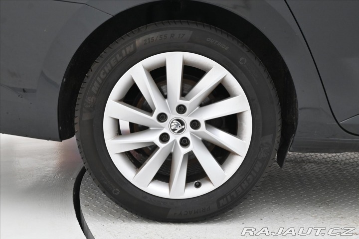 Škoda Superb 2,0 TDI 110 kW DSG Style 2022