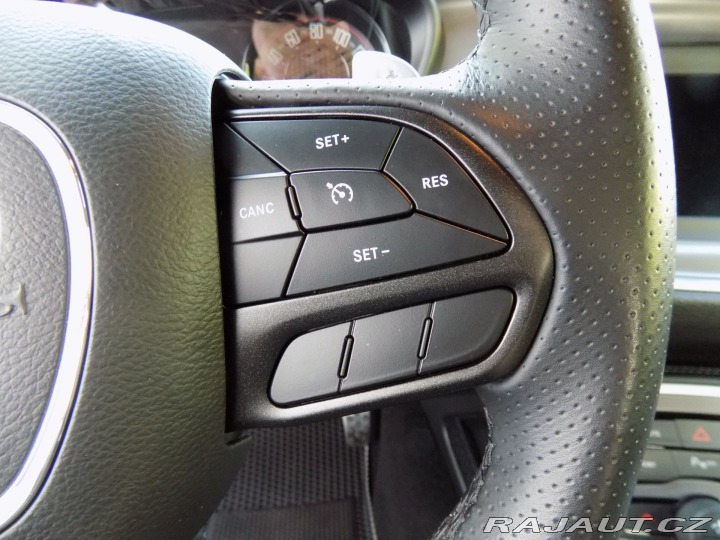 Dodge Challenger 5.7HEMI/R-T/AT/LED/DPH/ 2022