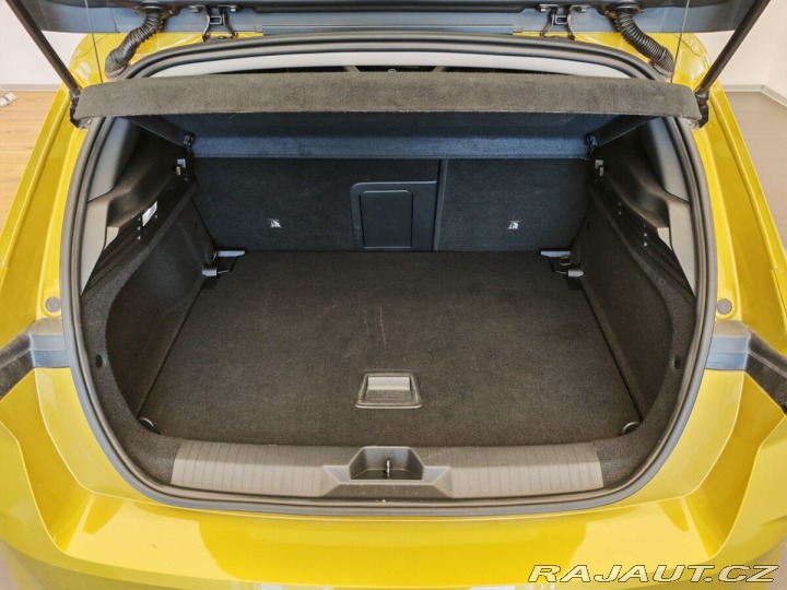 Opel Astra 1,2T , 96kw 2022
