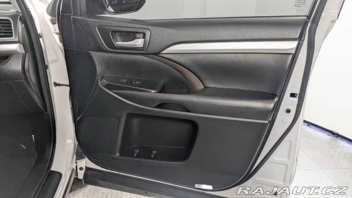 Toyota Highlander XLE AWD 3.5V6 2018