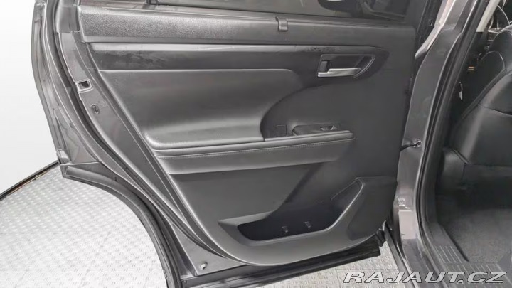 Toyota Highlander XLE AWD 3.5V6 2021