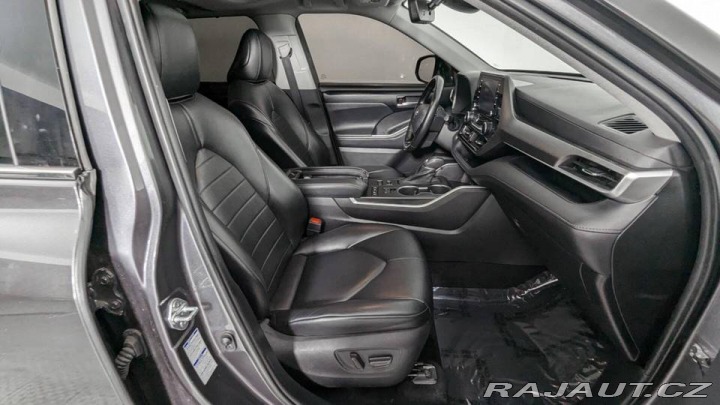Toyota Highlander XLE AWD 3.5V6 2021
