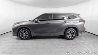 Toyota Highlander XLE AWD 3.5V6 2021