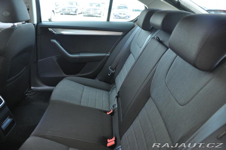 Škoda Octavia 2,0TDI STYLE DSG ACC NAVI 2013